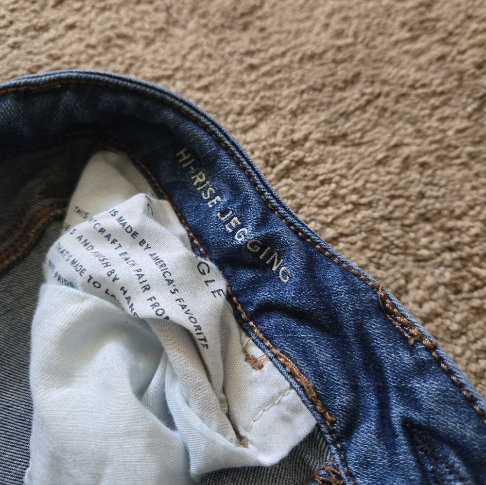 AMERICAN EAGLE JEGGINGS SIZE 8